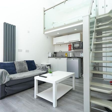 Modern & Stylish Studio In Reading Centre Leilighet Eksteriør bilde
